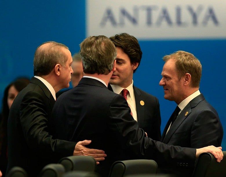 World leaders pressed for response to Paris attacks