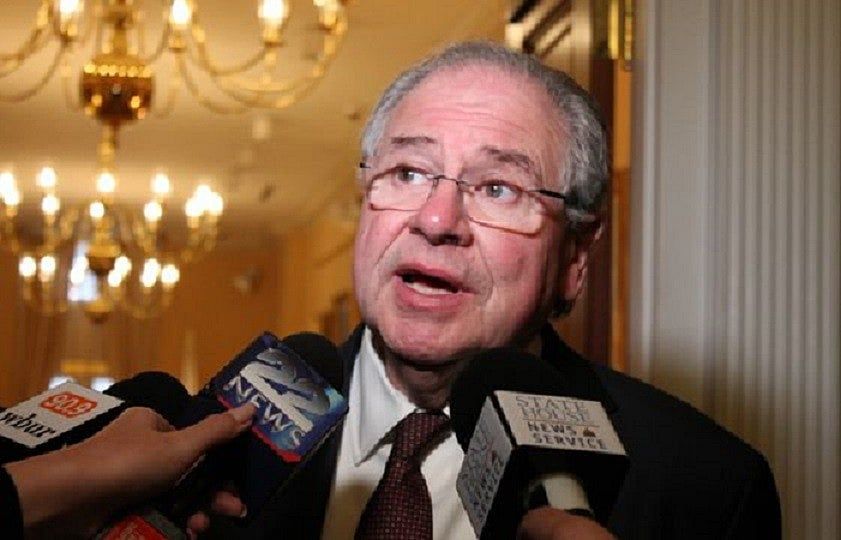Baker joins DeLeo, cabinet members at Boston hospital