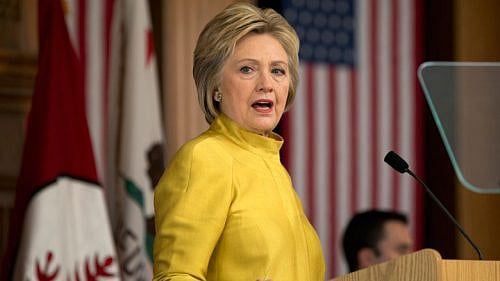Clinton says she, not Trump, can stop ISIS