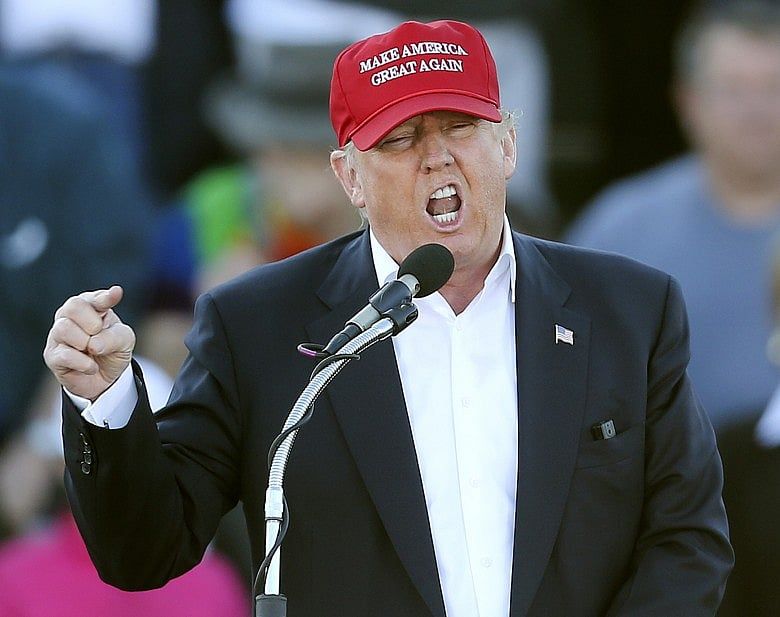 Trump campaign manager accused of accosting reporter