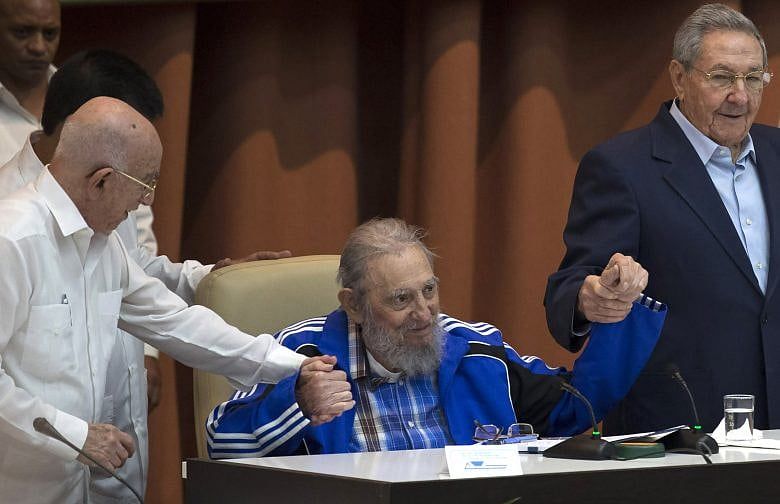 Several Republicans insist: U.S. government officials must avoid Castro’s funeral