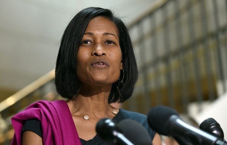 Clinton aide Mills cites email server talks in testimony