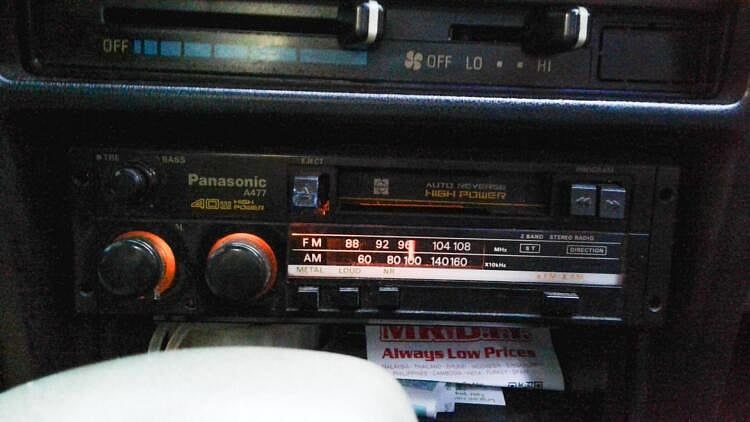 AM Radio In Every Car?  Ed Markey Says Yes