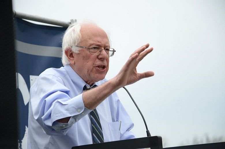 Sanders trying to make the most of his booming 2016 crowds