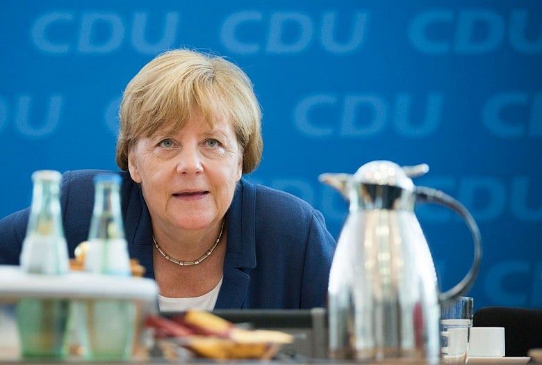 Obama calls Germany’s Merkel to talk Syrian refugee crisis