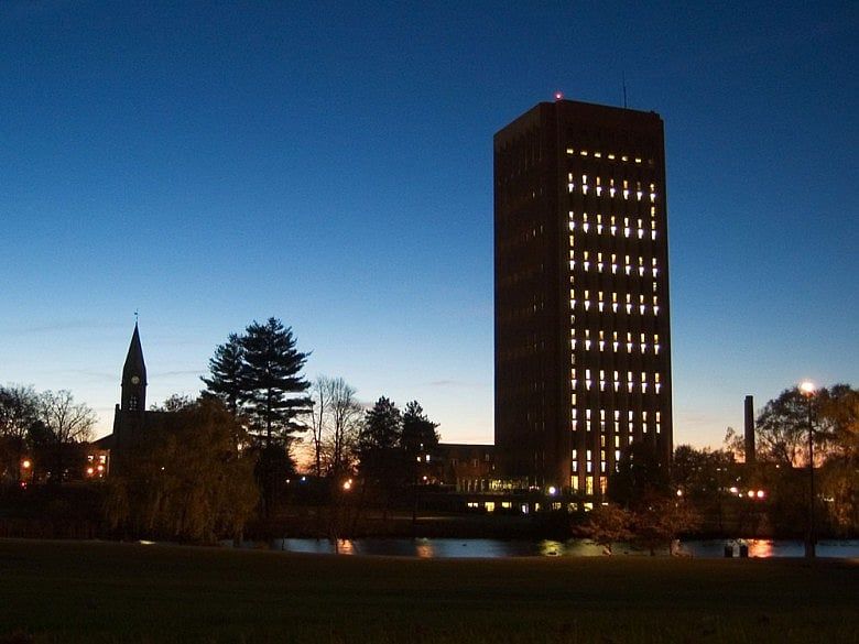 UMass posts record financial aid but faces long-term budget gap