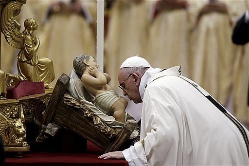 Pope focuses on Mideast conflicts, persecution