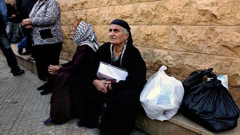 Hoyer: Religion shouldn’t determine who can escape Syria