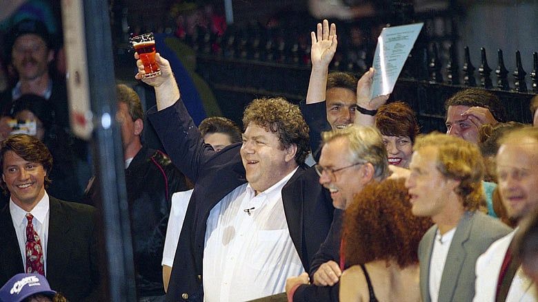 Where everybody knows your name: ‘Cheers’ coming to stage