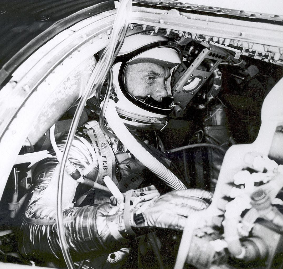 ‘Godspeed, John Glenn’: Public hails hero of space, politics