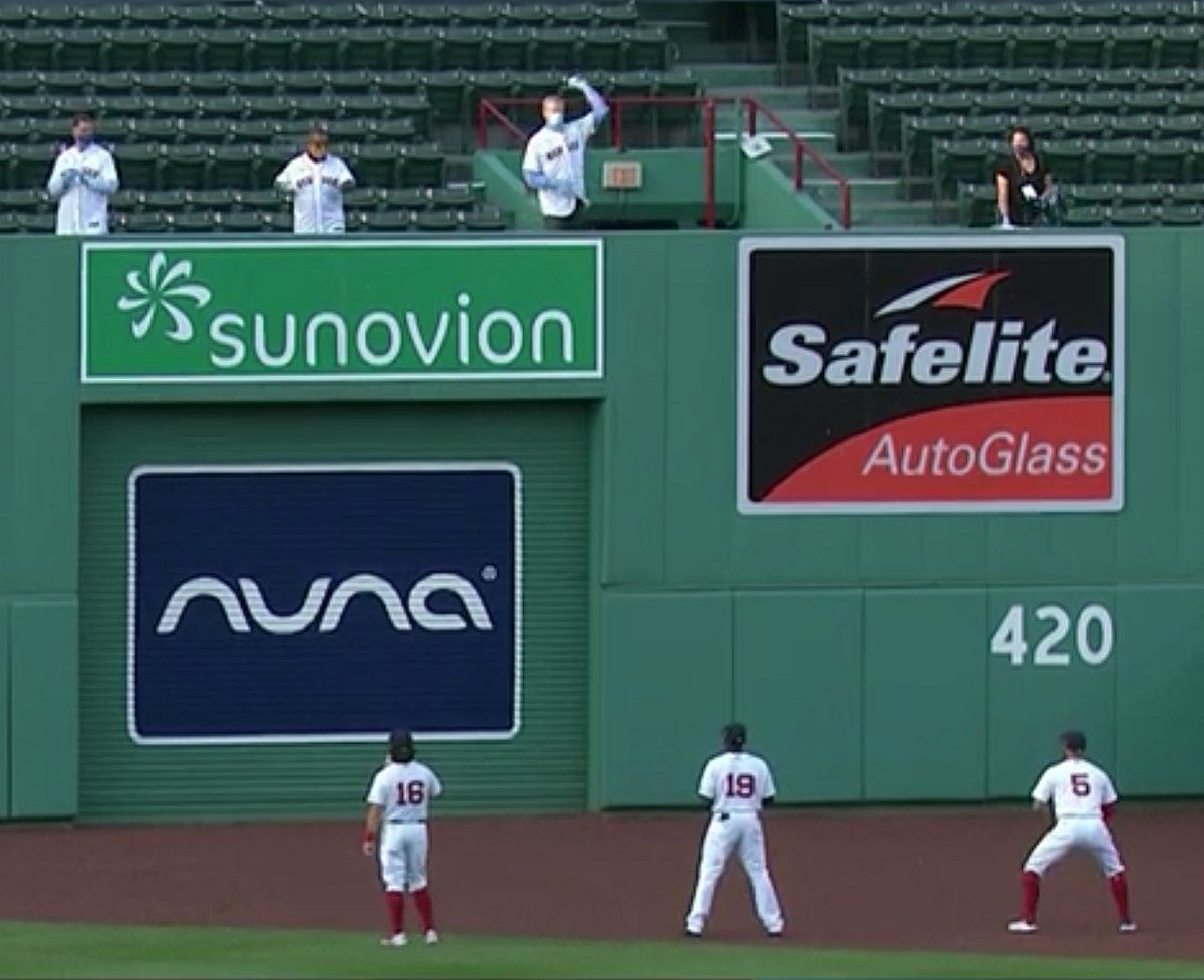 Turns Out Charlie Baker Is A Lefty