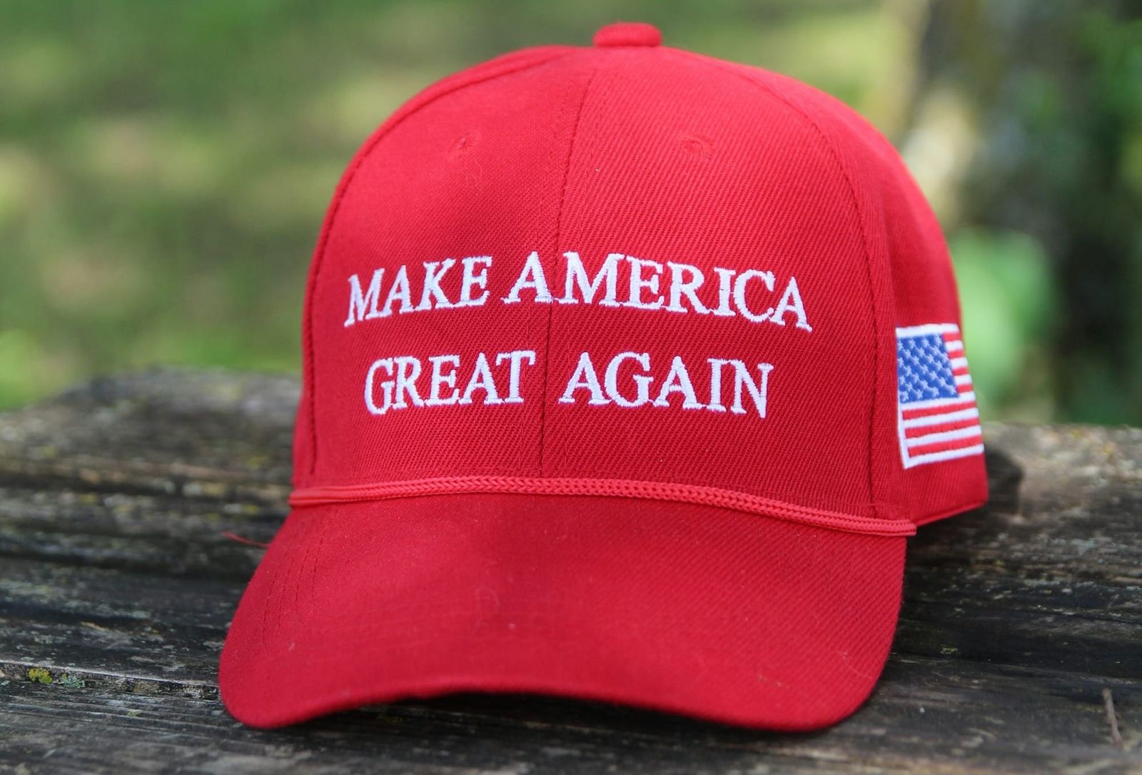 Are there advocacy groups promoting Republican causes in Massachusetts?