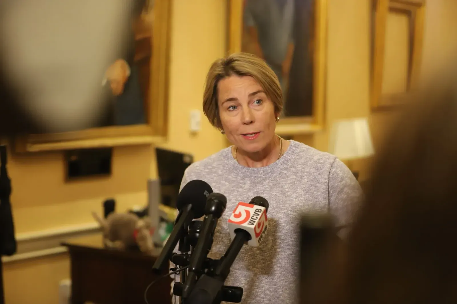 Maura Healey Calls For Federal AI Guardrails ‘Before It’s Too Late’