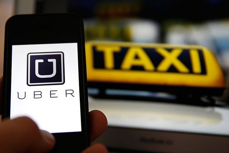 Uber users protest Braintree ordinance