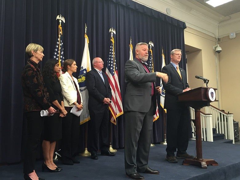 Baker would let doctors detain drug abusers for 72 hours