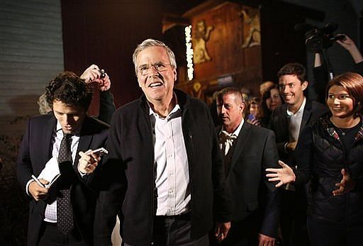 Bush emerges as micromanager with heart in emails