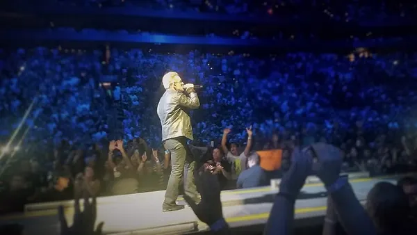 U2 unites a sold-out TD Garden
