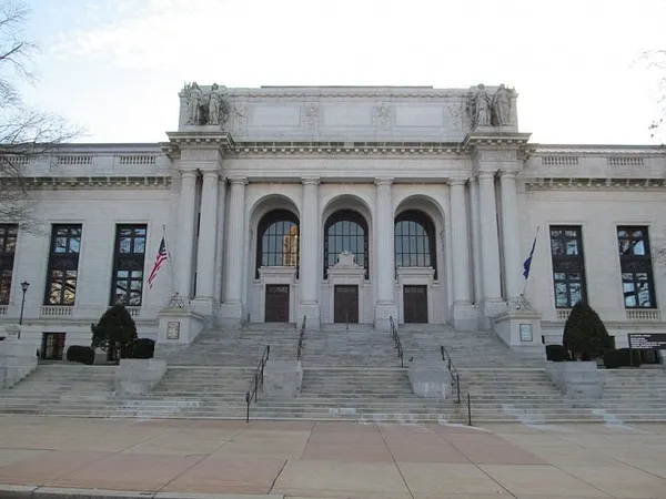 Connecticut’s top court overturns state death penalty law