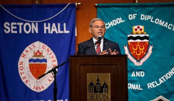 Second Democratic senator announces opposition to Iran deal