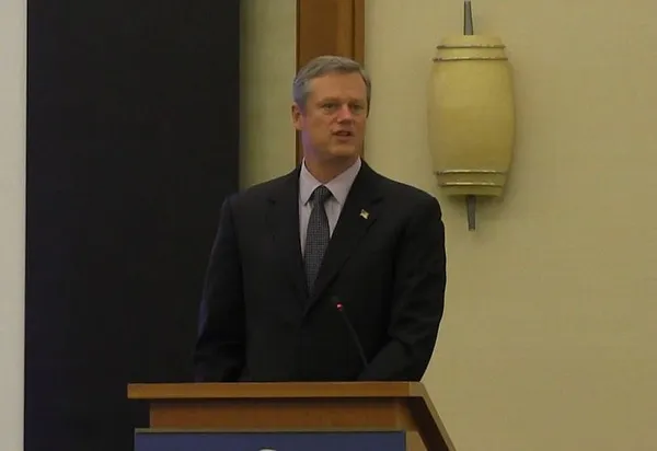 Baker, energy exec tangle over hydropower bill