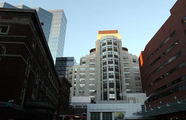 MGH settles drug diversion case for $2.3 million