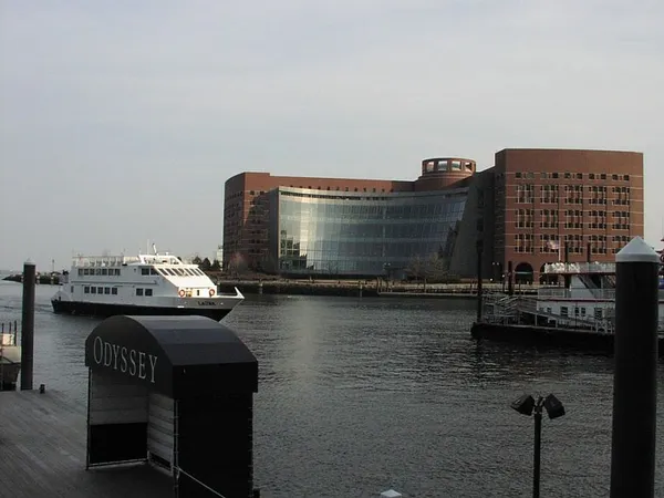 Lawyer criticizes US for nixing charges as part of Iran swap