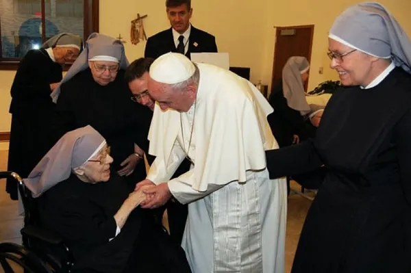 Pope Francis makes surprise stop at Little Sisters of the Poor