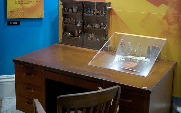 Kerouac’s knickknacks go on the road back to Lowell