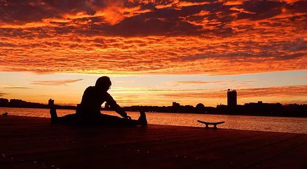 Boston sunset sparks social media frenzy
