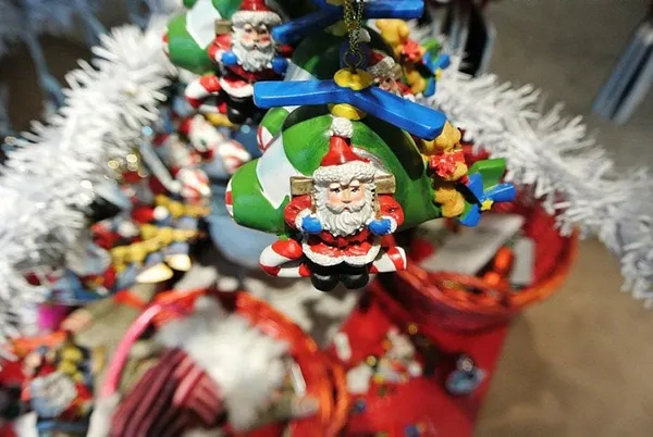 The NewBostonPost Holiday Photo Contest is here!