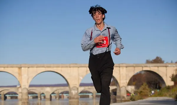 Inspired by sin, Amish man runs marathon