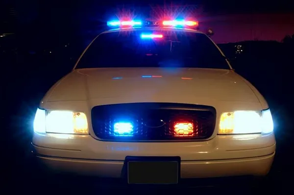 Cop sends flowers to crying woman she stopped for speeding