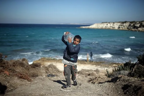 EU predicts 3 million more migrants could arrive by end 2016