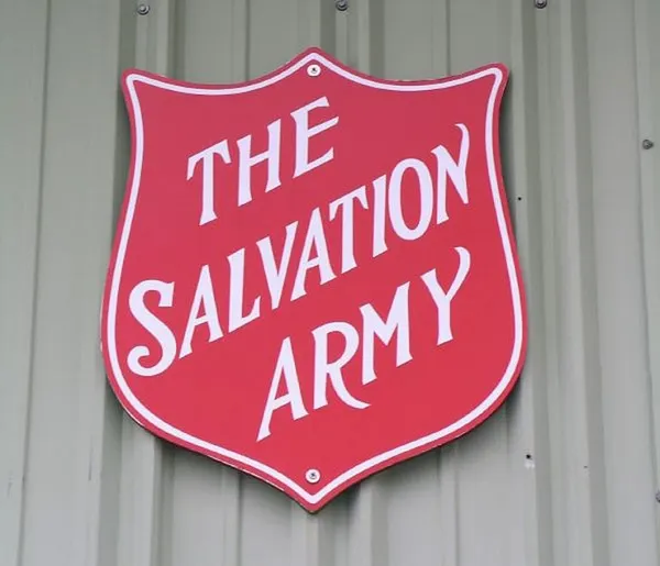Walsh will defend red kettle championship for charity