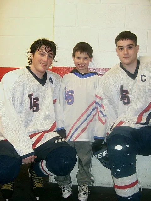 Charity hockey game aims to benefit military families