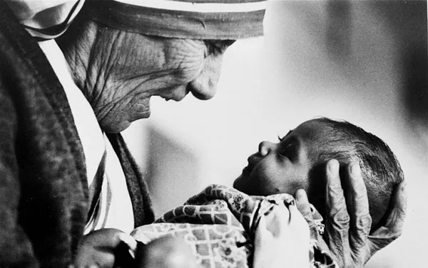 Pope approves miracle for Mother Teresa’s canonization