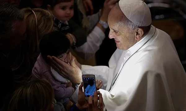 Pope Francis surprises an Italian family with a Christmastime call