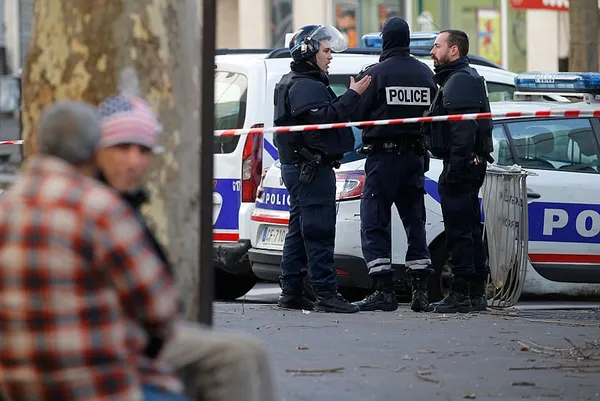 Man in fake explosives vest killed amid high Paris tension