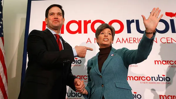 Iowa and N.H. endorsements: Who’s in whose corner?