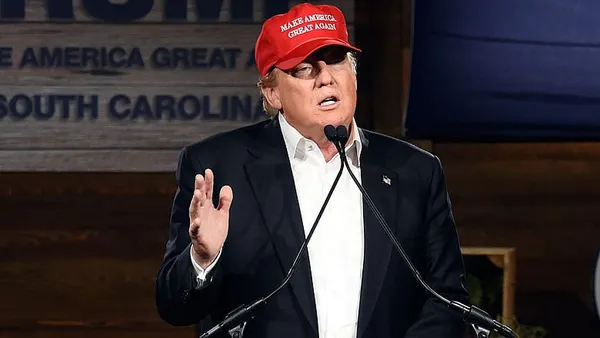 Super PACs offer $1.5M for Cruz-Trump debate