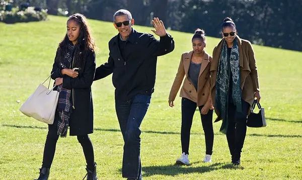 Vacation over, Obama looking at ways to reduce gun violence