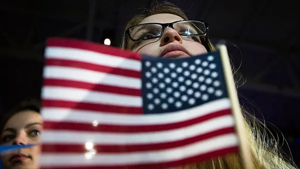 Sanders, Kasich win 1st votes in tiny Dixville