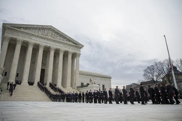 Ayotte sticks to opposing any Obama Supreme Court nominee