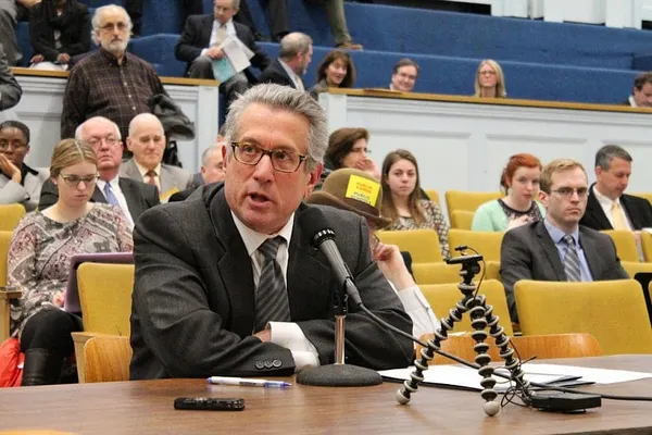 Charter cap, Common Core weighed by lawmakers