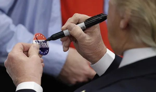 Trump path to White House seen paved by white voters