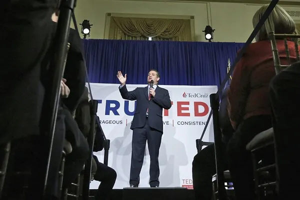 Cruz emboldened by new allies, slaps back at Trump