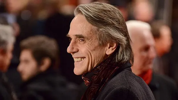 Jeremy Irons says he opposes abortion, easy divorce