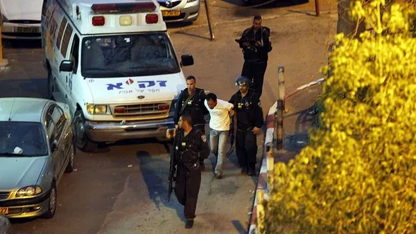 Palestinian attacks kill American tourist, wound 12 Israelis
