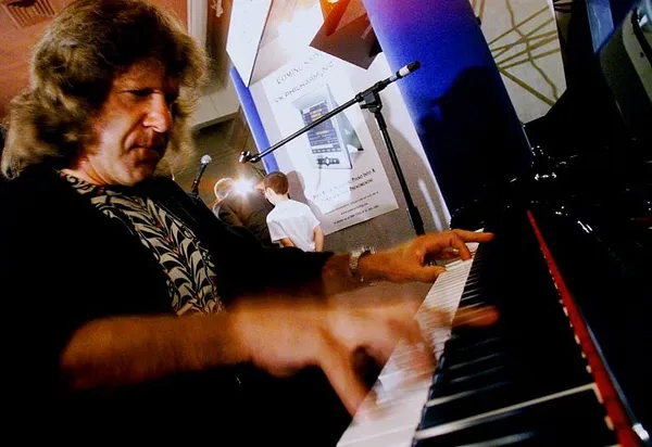 Keith Emerson of Emerson, Lake and Palmer dies at 71