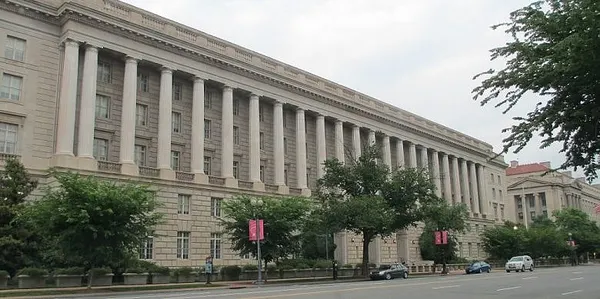 Tax proposals from 2016 candidates offer stark contrasts